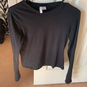 H&M Black cropped long sleeve